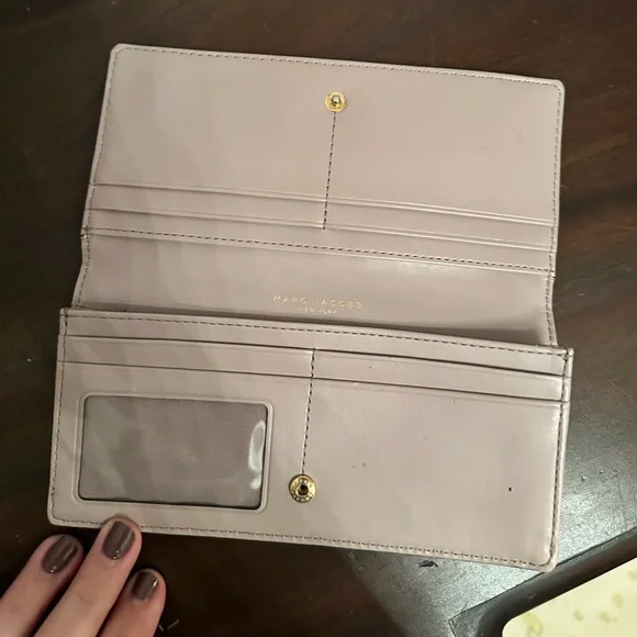 Marc Jacobs Wallet - Picture 2 of 7